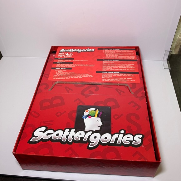 Scattergories Classic Fast Thinking Categories Game Hasbro Ages 12+ 2-6 Players - Picture 2 of 7